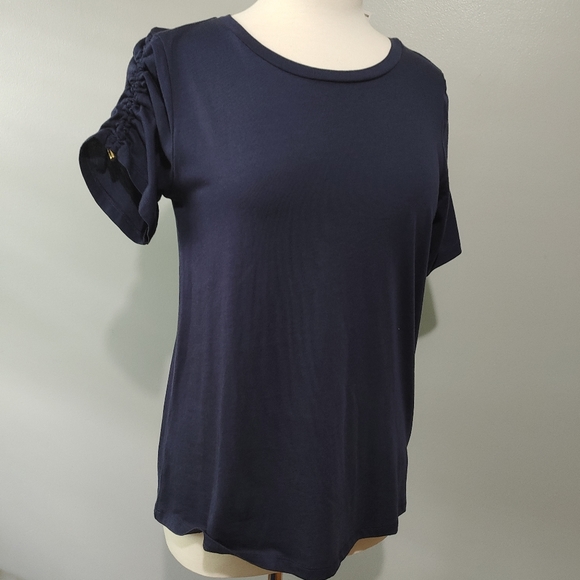 MICHAEL Michael Kors Tops - SOLD Michael Kors Basic Tee